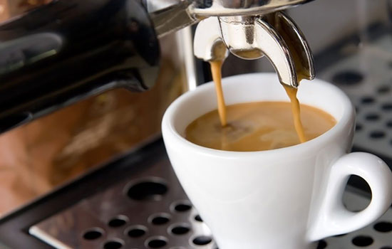 Кофемашина Philips-Saeco не наливает кофе